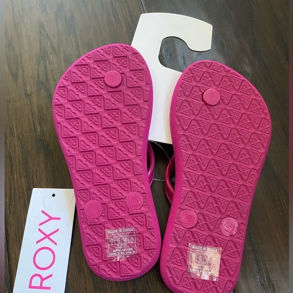 NWT ROXY Flip Flops Various sizes